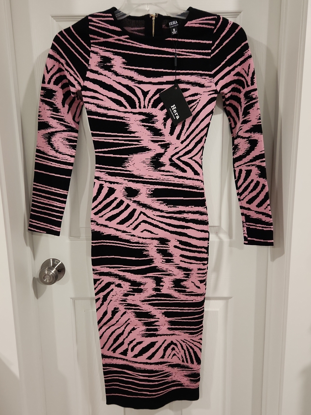 NWT Hera Collection Pink Black Abstract Zebra Knit Sweater Midi Dress Size S